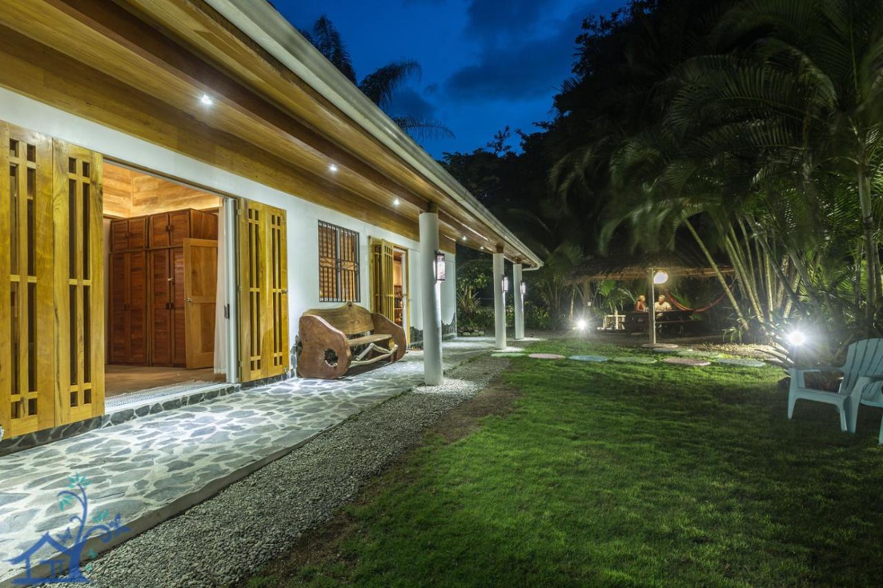 Our Beachfront Bungalow Punta Uva Exterior photo